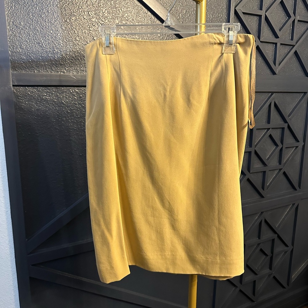 Jones New York khaki Pencil Skirt